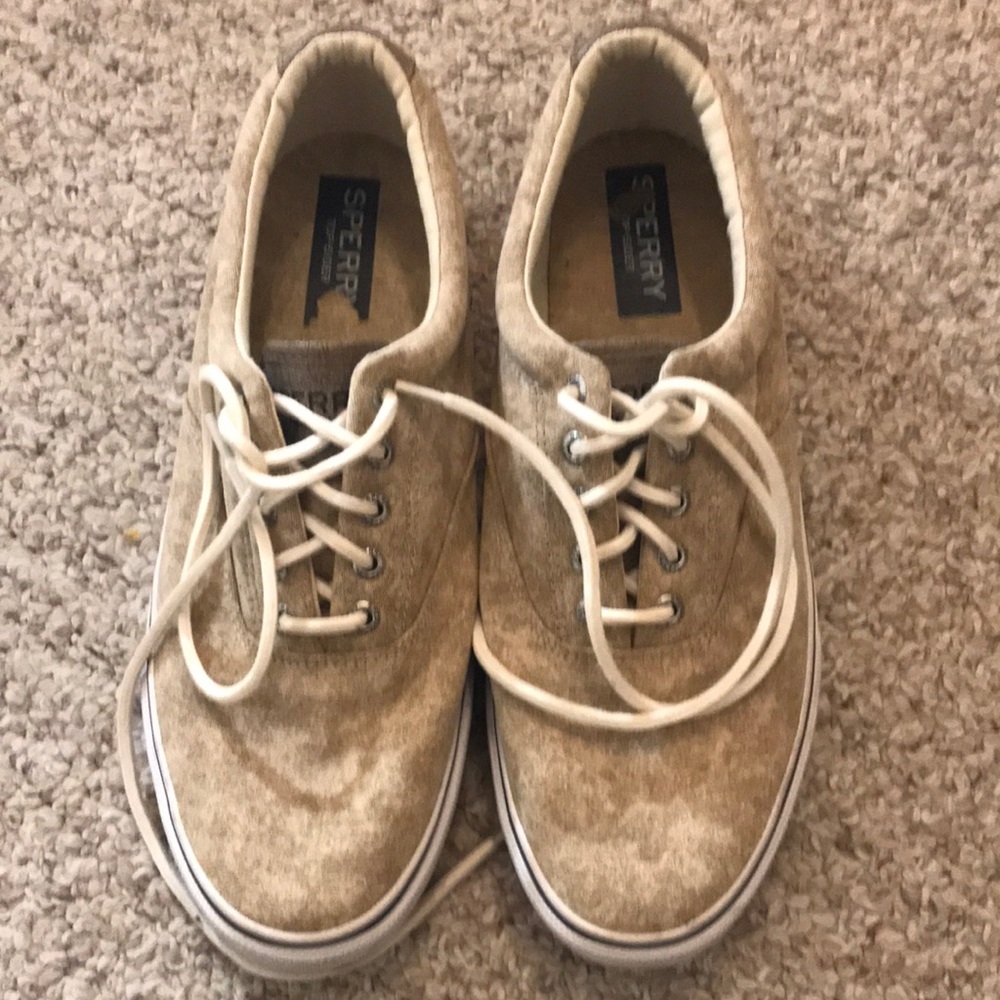 Sperry Khaki Color Shoes!!
